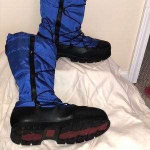 Wms used Lauren Ralph Lauren Quinly snow boots